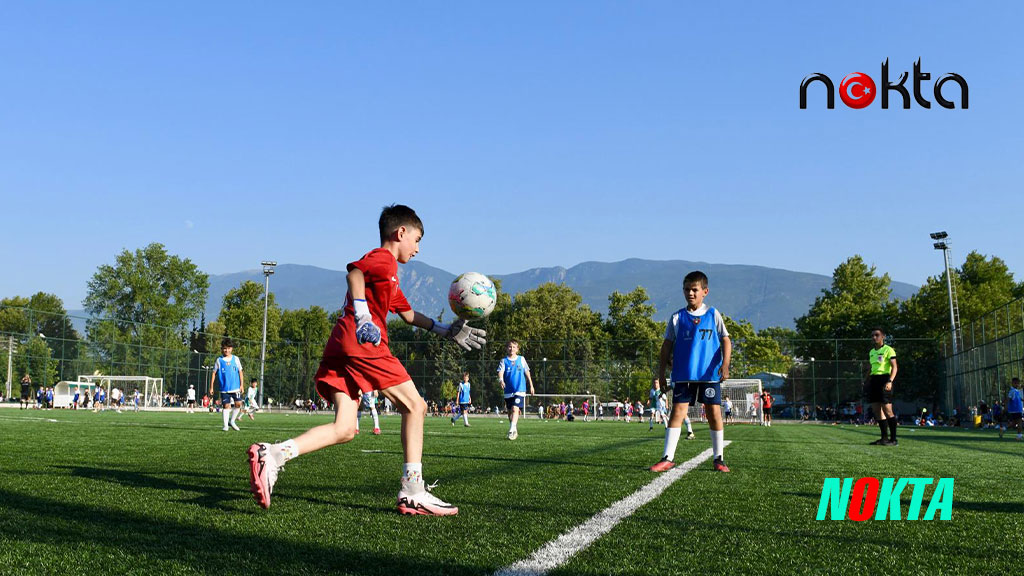 Bursalı Küçük kramponlar şampiyonluk için ter döktü