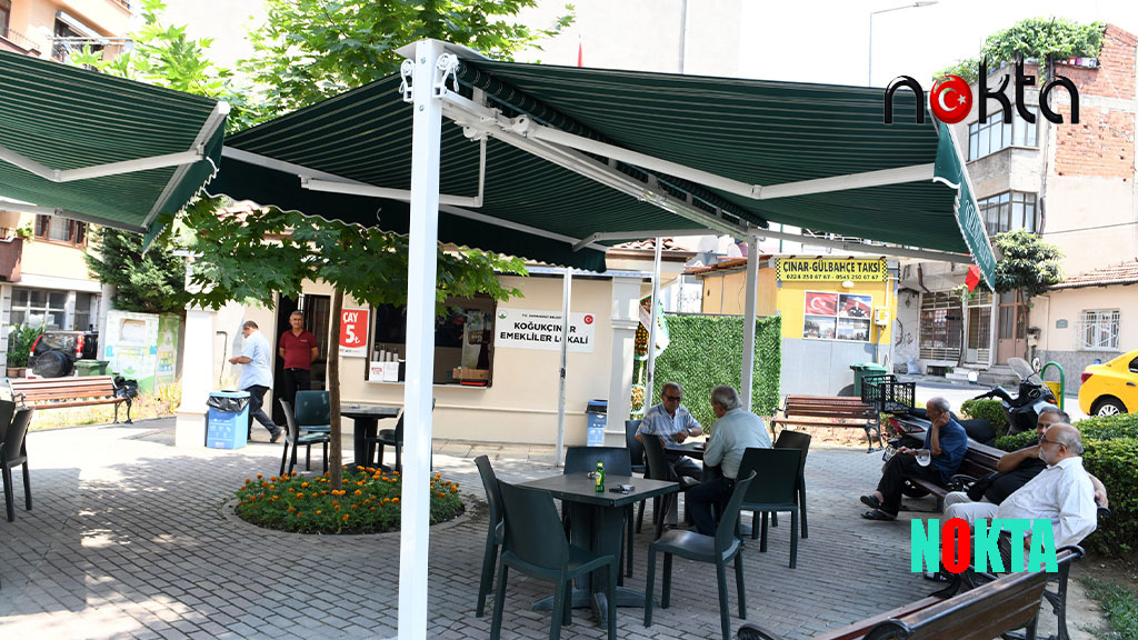 Emekliler lokali mahallede sosyal hayatı canlandırdı