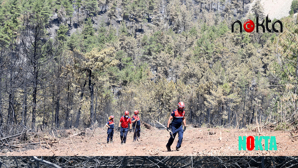 Osmangazi Belediyesi Arama Kurtarma Ekibi yangınla mücadele için sahada