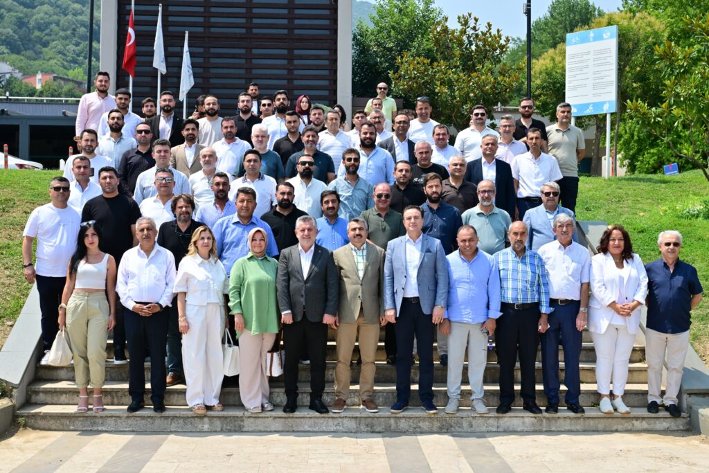 ‘Para Değil Meydanlar, Parklar, Yollar Kazanıyoruz’