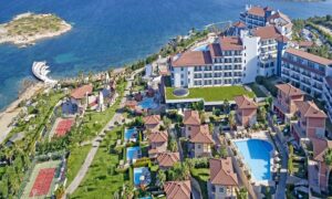 Royal Teos Thermal Resort’ta 5 Yıldızlı Skandal! Tatilciler ve Otel Çalışanları Birbirine Girdi