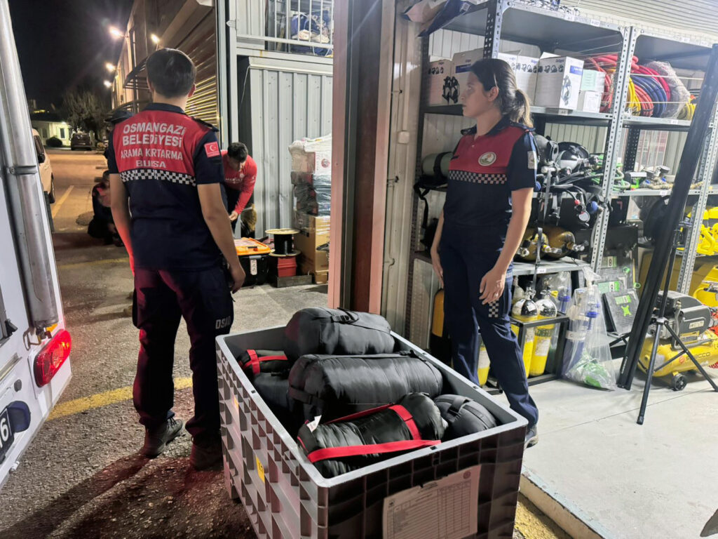 Daisy ve Alfa, Sındırgı’da görev başında