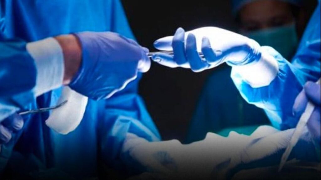 Ne zorlu ameliyat ne ölüm riski vazgeçiremiyor! Kadınlar boy ‘kısaltma’ için Türkiye’ye akın ediyor