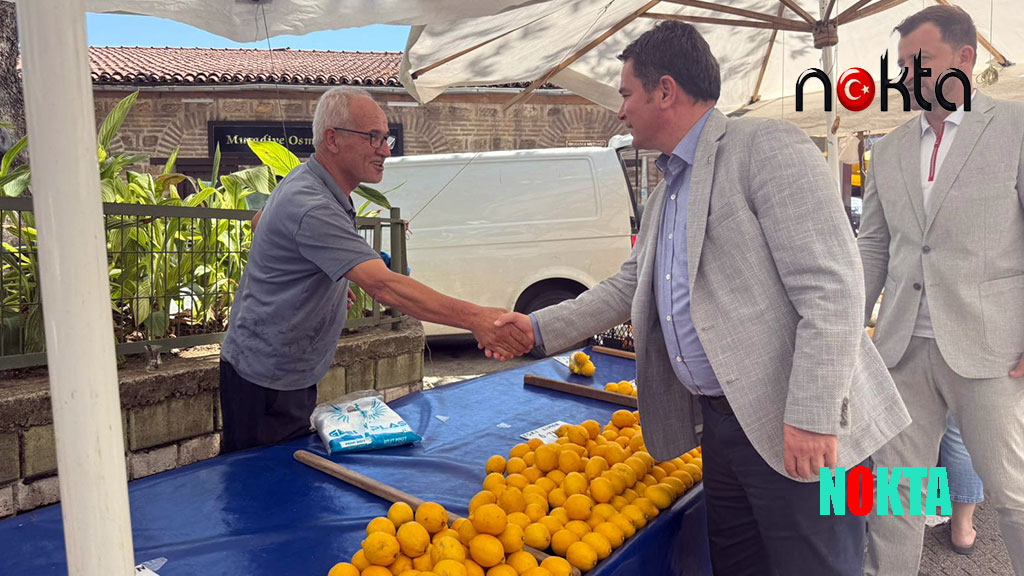 Başkan Aydın, Muradiye Pazarı’nda esnaf ve vatandaşla buluştu
