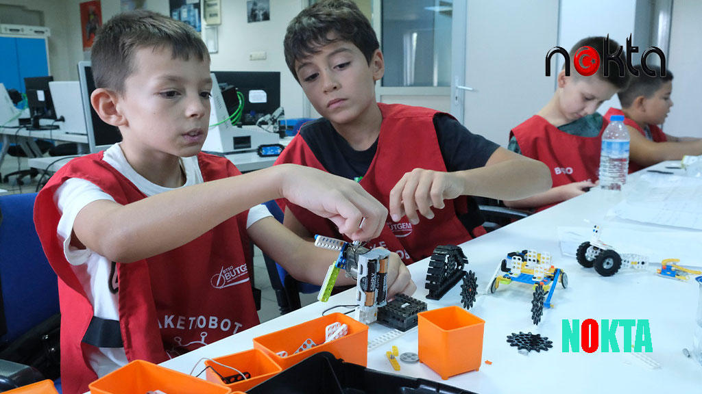 Geleceğin Tasarımcıları BUTGEM Yaz Kurslarında Yeteneklerini Keşfetti