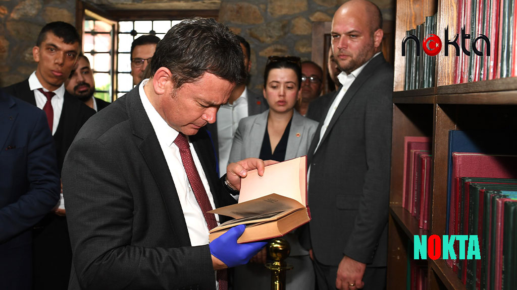 Başkan Erkan Aydın: “Kitapları tamamen bağış usulü hiç bir masrafı olamadan müzeye kazandırdık”