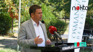 Osmangazi’de 8 bin 24 çocuk yüzme keyfi yaşadı