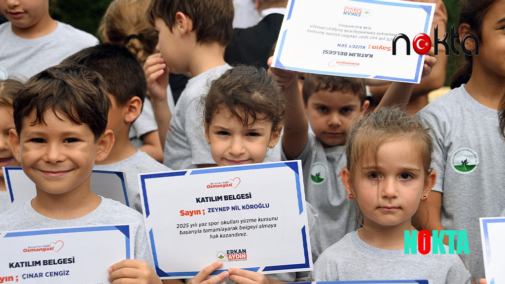 Osmangazi’de minikler yaz tatilinde yüzmeyi öğrendi