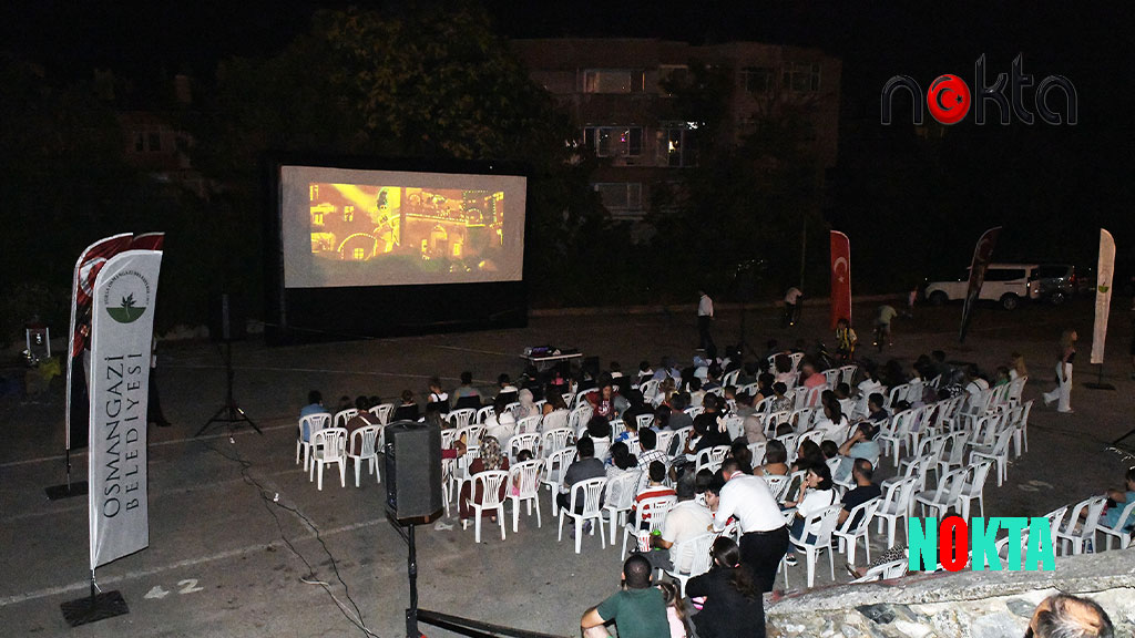 Osmangazi’de yaz akşamları sinema ile şenleniyor