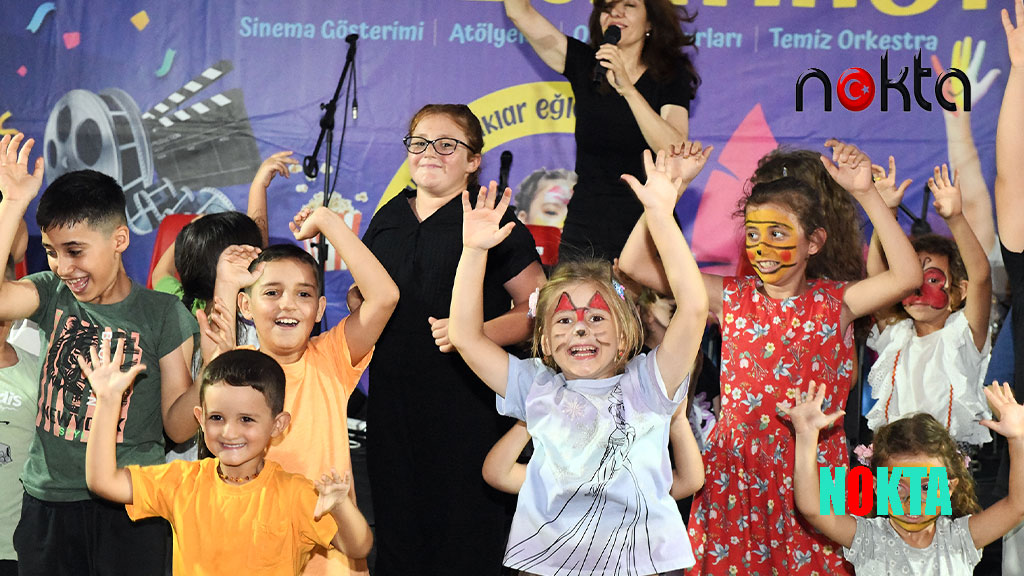 Yaz etkinliklerinde çocuklar ve aileler doyasıya eğlendi