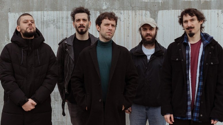 ‘Adamlar’ grubu, faaliyetlerini durdurdu