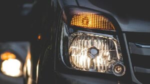 Araç farları ilk günkü gibi parlıyor: Meğer bu kadar basitmiş