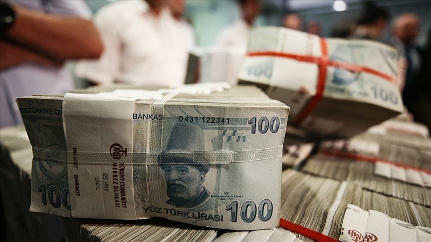 Bankada parası olanlara kötü haber! Bankalar mevduata verdiği faizi düşürdü!