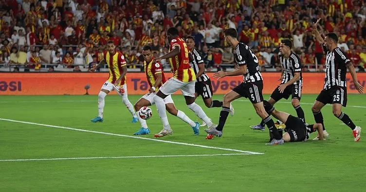Beşiktaş, Göztepe deplasmanında! 2 gollü maçta ikinci yarı oynanıyor…
