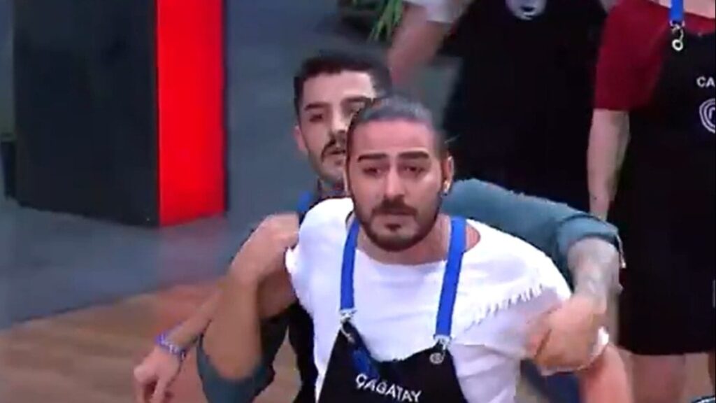 Kendisini kovan Mehmet Şef’in üstüne yürüdü: MasterChef’ten diskalifiye mi olacak?