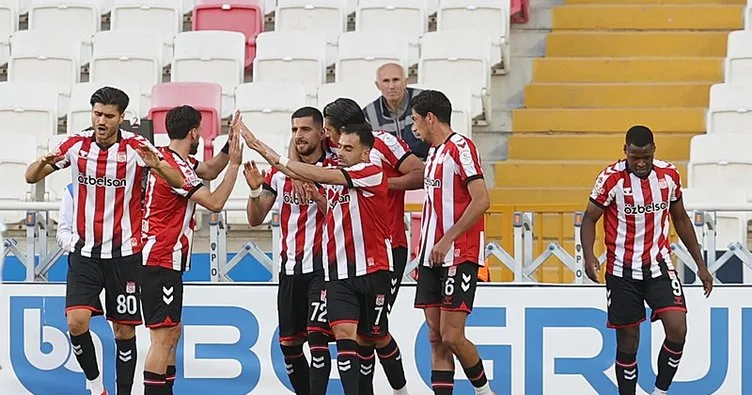 Sivasspor, Adana Demirspor’u farklı geçti!