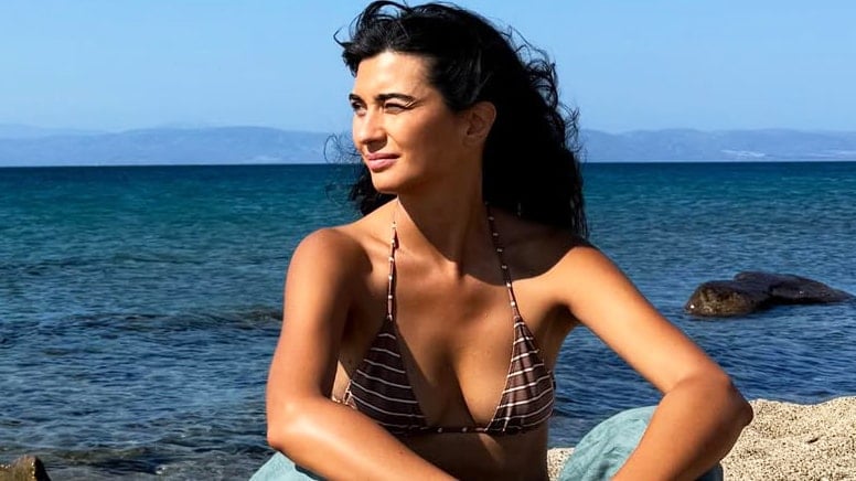 Tuba Büyüküstün ‘Sultana’da direk dansçısını canlandıracak