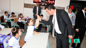 Başkan Erkan Aydın’dan öğrencilere ilk ders sürprizi