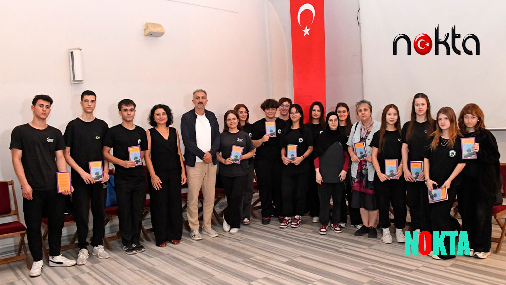 Osmangazi Belediyesi okutarak öğretiyor