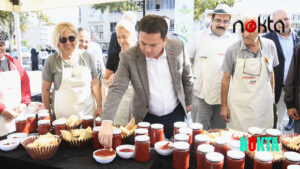 Osmangazi Belediyesi’nden vatandaşlara salça desteği
