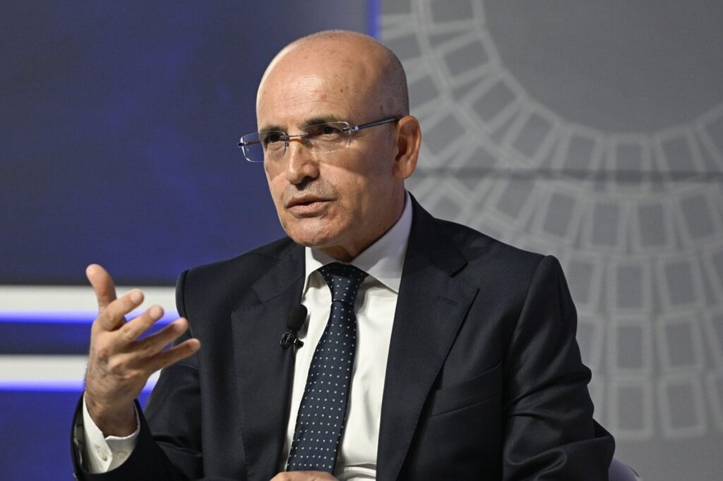 Bakan Şimşek: Eximbank’ın 53 milyar dolar destek sağlamasını bekliyoruz