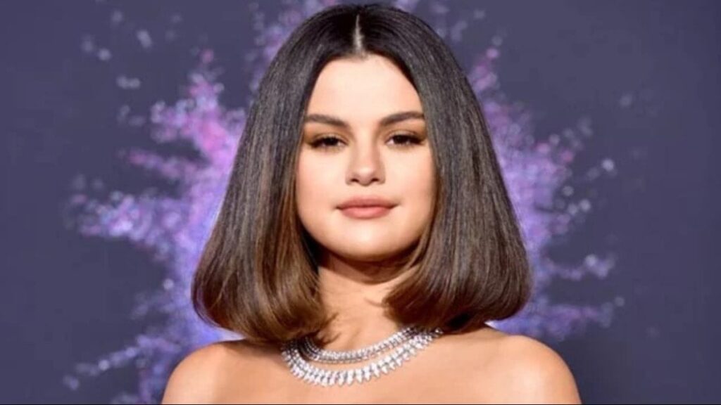 Estetiği abartan Selena Gomez türkücü Ceylan’a benzetildi