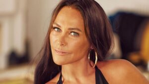 Hülya Avşar’dan sürpriz değişim