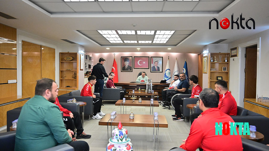 Başkan Yılmaz Şampiyonları Ağırladı