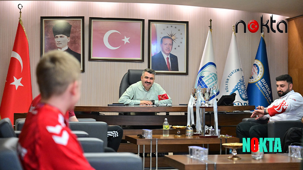 Başkan Yılmaz Şampiyonları Ağırladı