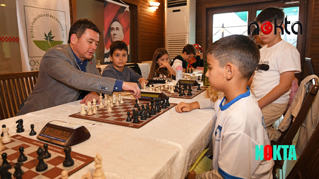 Cumhuriyet Bayramı Satranç Turnuvasında İlk Hamle Başkan Aydın’dan