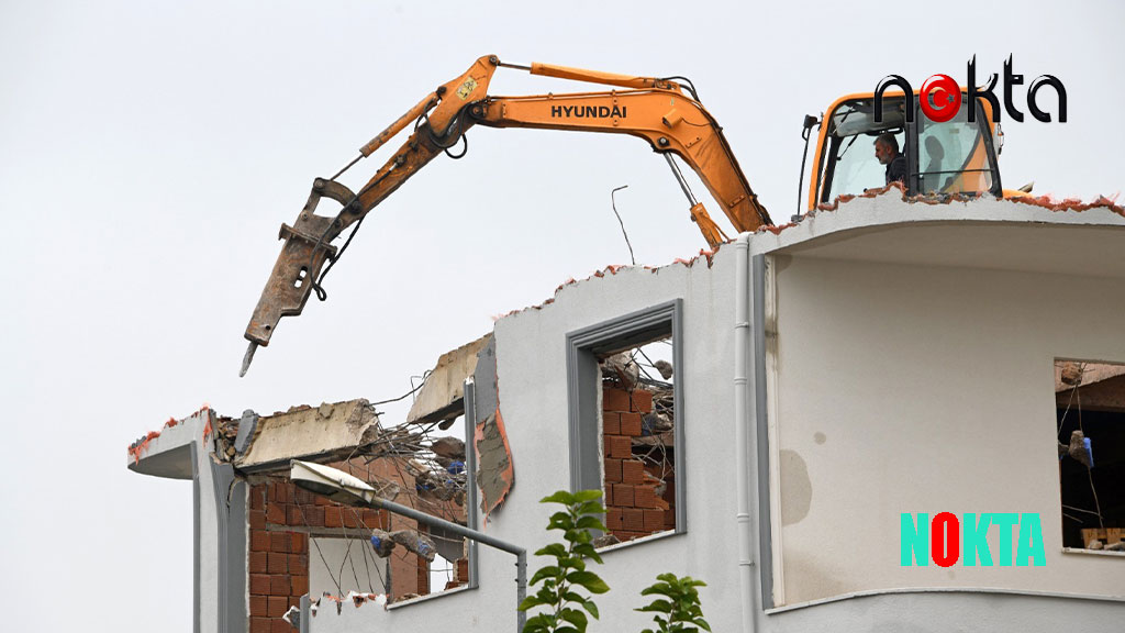 Osmangazi’de Ruhsatsız Katlara Anında Müdahale