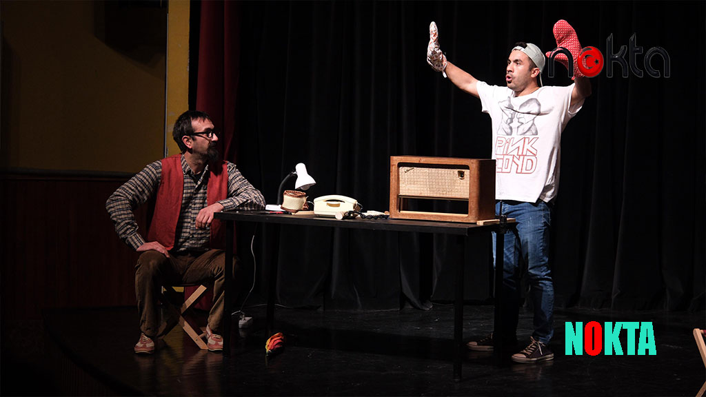 Yıldırımlı çocuklar tiyatroda