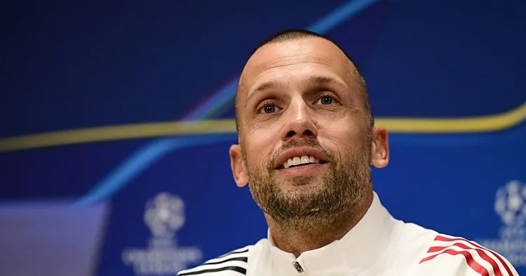 Ajax, John Heitinga ile yollarını ayırdı! Galatasaray maçı sonrası görevine son verildi…