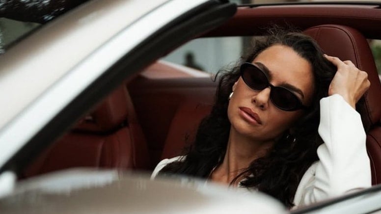 Alkollü araç kullanırken yakalanan Birce Akalay’ın ehliyetine el konuldu