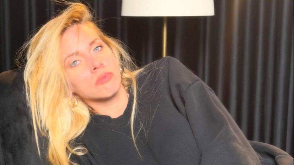 Aralarındaki yaş farkı dikkat çekmişti… Aşk iddialarına net yanıt!