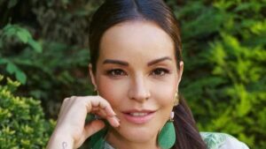 Bengü’den radikal imaj değişikliği: Sarışın oldu, sosyal medya ikiye bölündü!