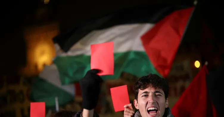 İtalya’da sokaklar katil İsrail yüzünden karıştı!