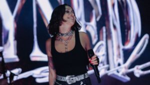 Konserdeki diyalog gündem oldu: ‘Kedi değilim’