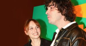 Nilperi Şahinkaya 2.5 haftalık sevgilisi ile evlenmek istiyor