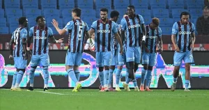 RAMS BAŞAKŞEHİR TRABZONSPOR CANLI | Trabzonspor, Rams Başakşehir deplasmanında! İlk yarı oynanıyor…