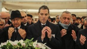 Ünlü holding patronu, sevgilisi hamile kalınca kısırlaştırma ameliyatı oldu