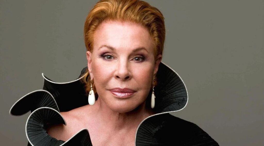 Ünlü şarkıcı hayatını kaybetti! Hayranları yasa boğuldu