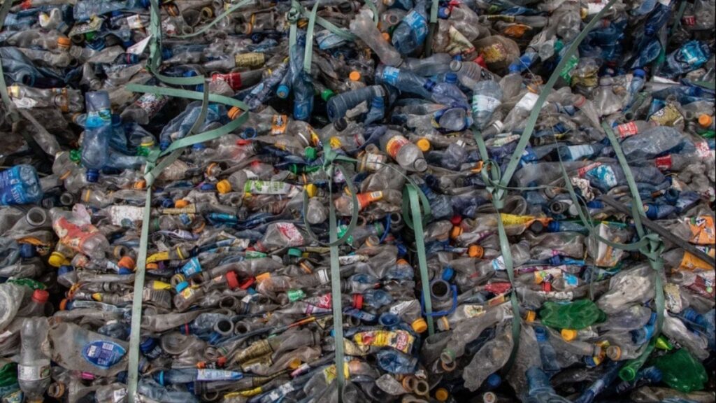 ‘194 milyon dolar için çöplüğe döndük’