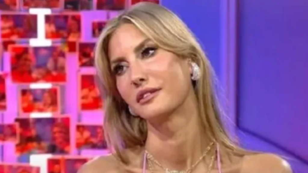 35 yıl sonra gelen platonik aşk itirafı: ‘O şiir defterine yazdığın kişi benim’