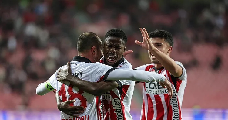 CANLI: Samsunspor – AEK | Karşılaşmada ilk yarı oynanıyor