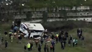 İstanbul’da facia: Esenyurt’ta otobüs şarampole yuvarlandı