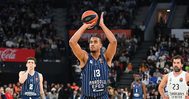 Anadolu Efes, Real Madrid’e kaybetti