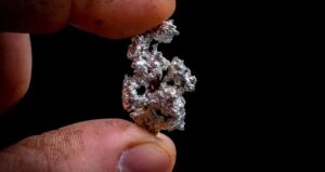 Atın ve gümüş dışında 2 değerli maden daha bu yıl değerini ikiye katladı!