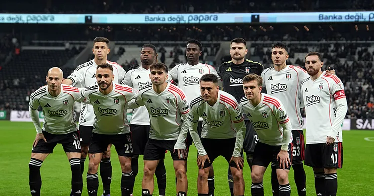 Beşiktaş’tan devre arası hakem tepkisi! Sosyal medyadan olay paylaşımlar…