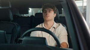 Binlerce insan elektrikli otomobillerde aynı sorunu yaşıyor: Ne şarj ne de otopilot